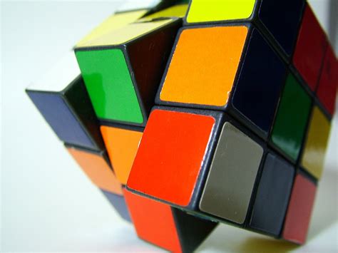 Harnessing the magic of colors in cube compositions
